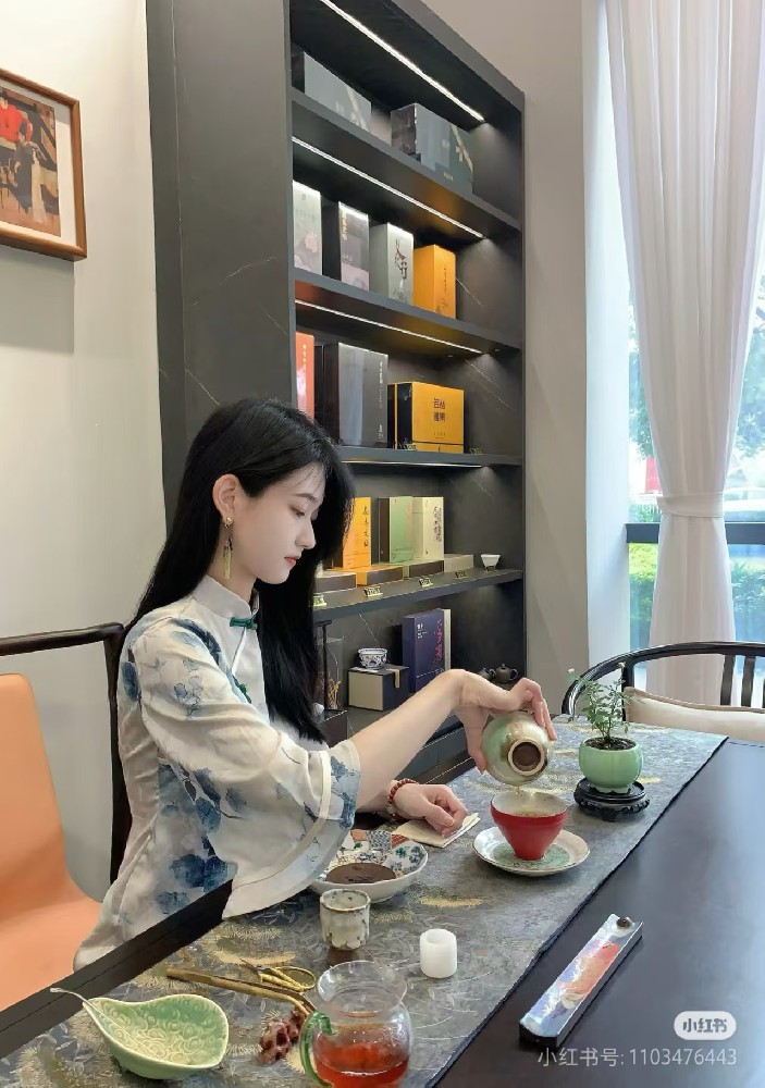 成都品茶，【二十四节气】小暑喝茶有讲究：清热祛湿还不伤脾胃